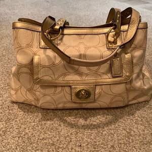Coach Signature Shoulder Bag